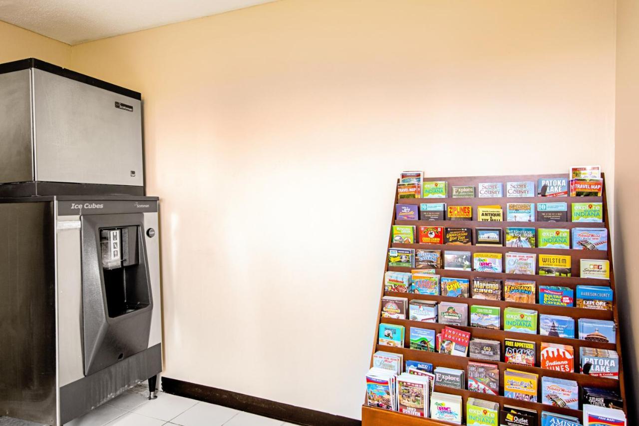 Red Roof Inn Scottsburg Ngoại thất bức ảnh