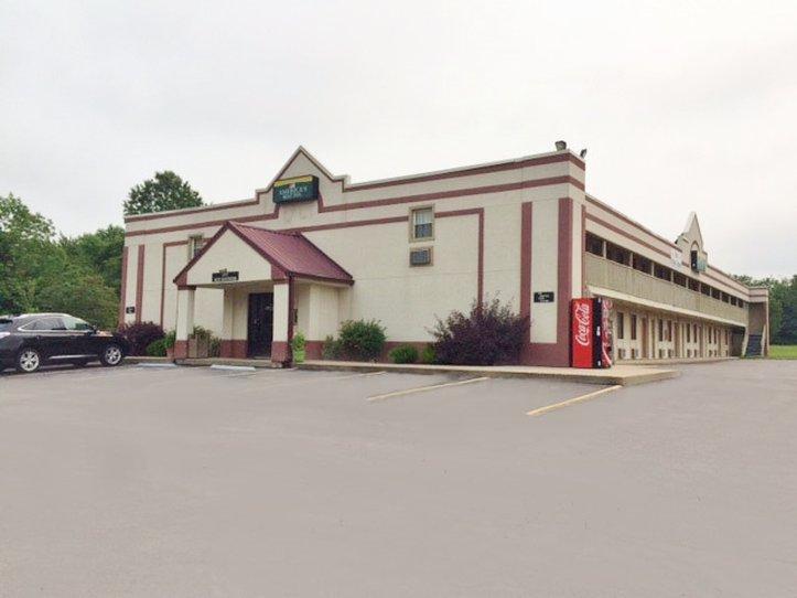 Red Roof Inn Scottsburg Ngoại thất bức ảnh